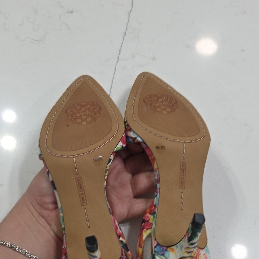 Vince Camuto Floral Slingback Heels Sz7 New Without Tag - Picture 7 of 8